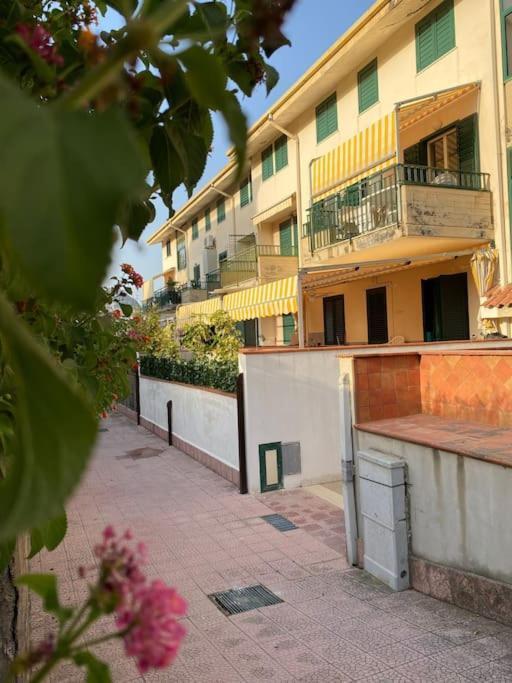 Casa Vacanza Giardini Naxos Taormina Miranaxos 外观 照片